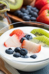 とろっとなめらかなヨーグルト