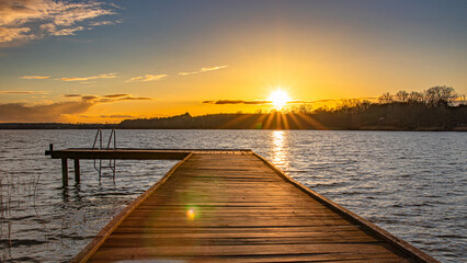 Fototapeta Zachód słońca nad jeziorem obraz