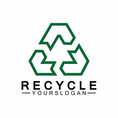 Obraz premium green arrow recycle logo vector icon template