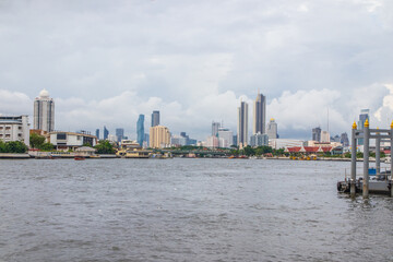 Obraz premium The Chaophraya River and the Cityscape of Bangkok Thailand Southeast Asia