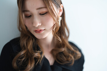 クールでエレガントな女性