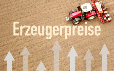 Steigende Erzeugerpreise,Agrarprodukte, Inflation, im Hintergrund ein Traktor mit Sämaschine bei...