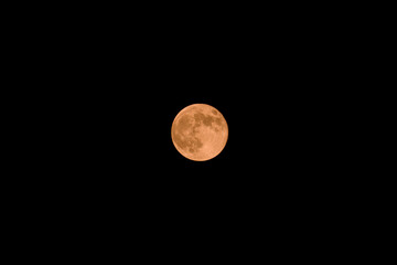 Obraz premium Pink full moon on 28th June 2018