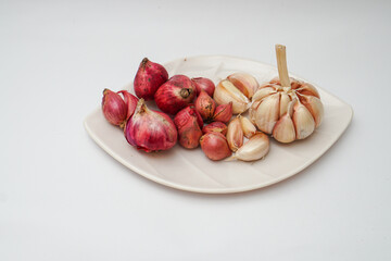 garlic and Shallot in a bowl