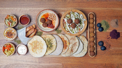 mediterranean food breakfast pita hummus falafel