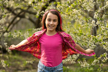 beautiful girl with a beautiful smile, nine-year-old girl