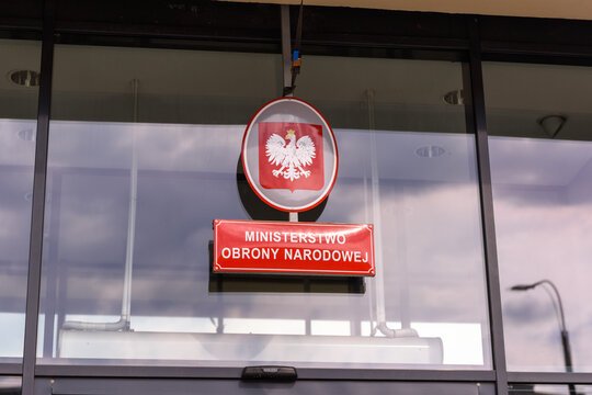 tablica napis Ministerstwo Obrony Narodowej, Warszawa Polska