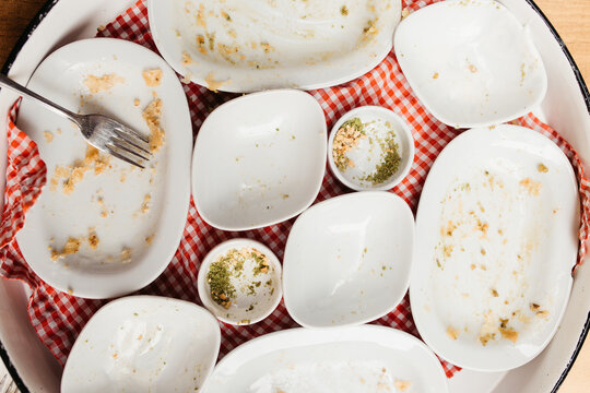 Empty plates 