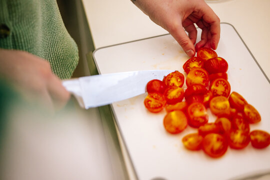 Steps of preparing vegan dish at home 