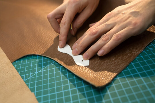 Template for making leather part 