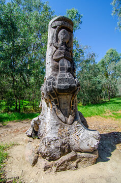 ALBURY, AUSTRALIA. - On March 8, 2018. – Wiradjuri Woman Sculpture Created By Artist Leonie McIntosh, Was Burnt On The Possum Skin Cloak For Opening Ceremony Of Commonwealth Game In 2006.