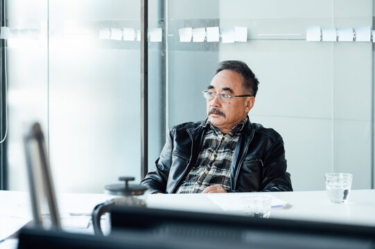 Senior businessman in the office