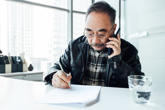 Senior businessman in the office