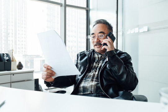 Senior businessman in the office