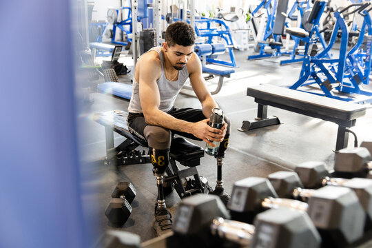 Double Leg Amputee Takes A Break From Working Out