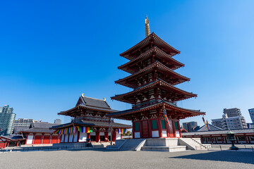 [大阪府]晴天の四天王寺（和宗の総本山の寺院）