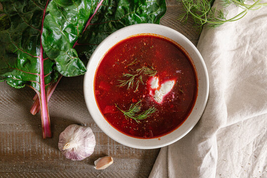 Ukrainian vegetarian borscht