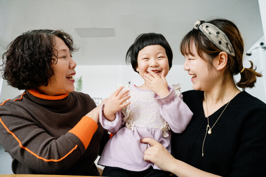 Portrait of multi-generation family