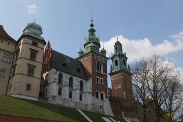 Fototapeta na wymiar Wawel Castle (architectural complex). In the past it was the residence of the Polish kings. Now - the main tourist attraction, a symbol of Krakow and Poland.