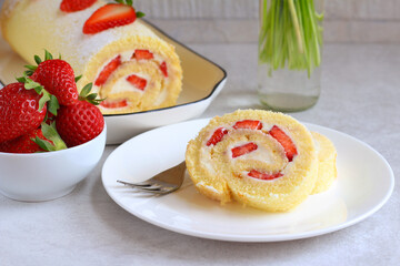 cream and strawberry roll