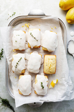 lemon thyme mini cakes