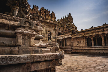 Obraz premium Shri Airavatesvara Temple is a Hindu temple located in Dharasuram, Kumbakonam, Tamil Nadu. It was built by Chola emperor Rajaraja-2. The temple dedicated to Shiva. It is a UNESCO World Heritage Site.