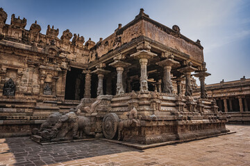 Fototapeta premium Shri Airavatesvara Temple is a Hindu temple located in Dharasuram, Kumbakonam, Tamil Nadu. It was built by Chola emperor Rajaraja-2. The temple dedicated to Shiva. It is a UNESCO World Heritage Site.