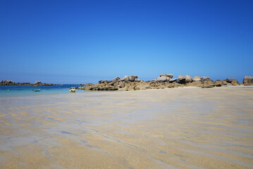 Rochers sur la plage
