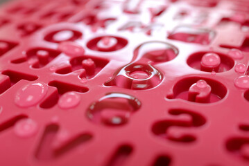 Moule silicone alphabet rose - gouttes d'eau
