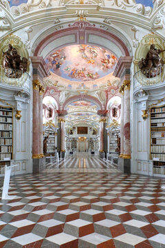 Die Stiftsbibliothek des Stiftes Admont in der Steiermark, Österreich
