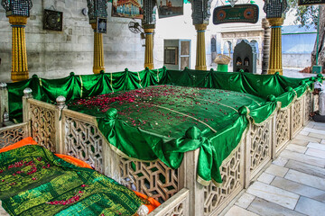 Dargah of Bakhtiyar Kaki, New Delhi