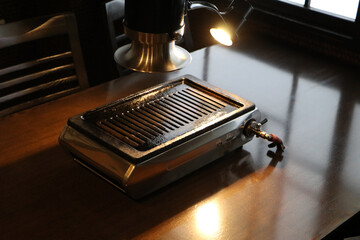 高級感ある焼肉屋の鉄板（網焼き）