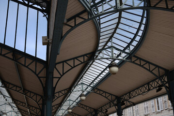 Chartres - Halles, marché aux légumes - verrière