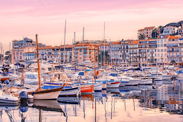 The city of Cannes on the French Riviera - obrazy, fototapety, plakaty