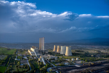Obraz premium lignite power plant producing electrical energy
