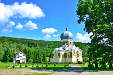 Orthodox Church in Polany village near Krempna, Low Beskid (Beskid Niski), Poland - obrazy, fototapety, plakaty