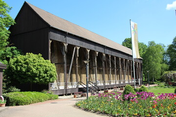 Gradierwerk im Kurpark in Bad Salzdethfurt