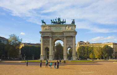 Arch of Peace (Arco della Pace) in Sempione Park in Milan	