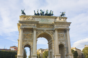 Fototapeta na wymiar Arch of Peace (Arco della Pace) in Sempione Park in Milan 