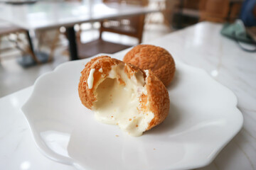 choux cream or cream puff, eclair