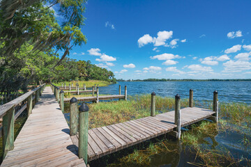 Fototapeta na wymiar Trimble Park a lakeside park with trails and docks in Mount Dora, Florida