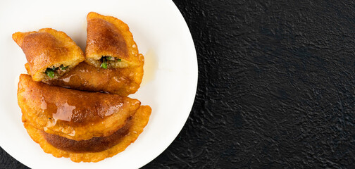 Turkish dessert tas kadayif with pistachio	