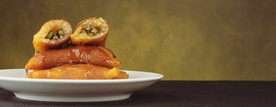 Turkish dessert tas kadayif with pistachio	