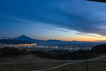 富士山　駿河湾　焼津港　朝焼け