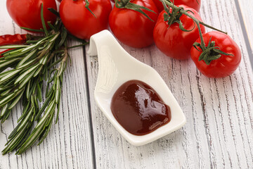 Tomato barbecue sauce on the bowl