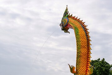 chinese dragon statue