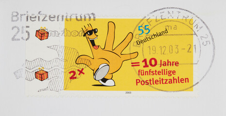 briefmarke stamp vintage retro gelb yellow hand 10 jahre fünfstellige postleitzahlen 55 cool sonnenbrile comic elmshorn Rolf postal code
