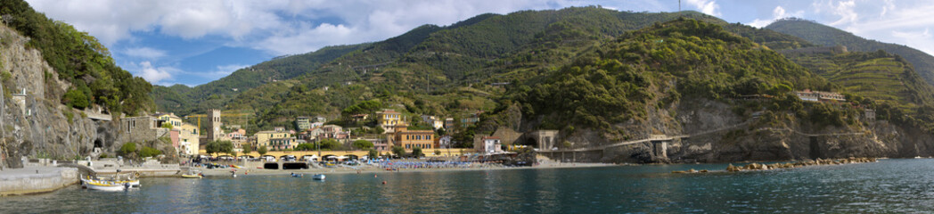 Fototapeta na wymiar Cinque Terre Monterosso dal Mare Panorama Italy