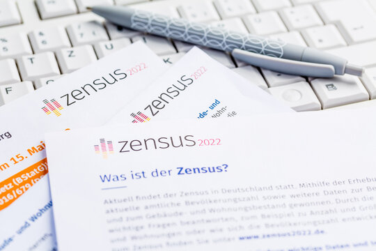 Census 2022 in Germany: official government survey for census (population, building and household) 