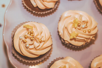 cupcakes with cream